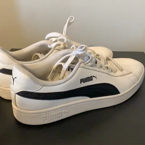 Sneakers från Puma  - Sneakers från Puma, herr i Strl 41 :)