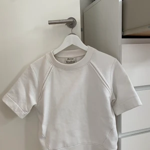 Acne tshirt  - Lite tjockare Acne tshirt! Fint skick.