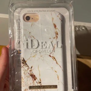 Ideal of Sweden - Helt nytt skal i förpackning från ideal of Sweden. För IPhone 8/7/6/6S. Köparen står för eventuell frakt
