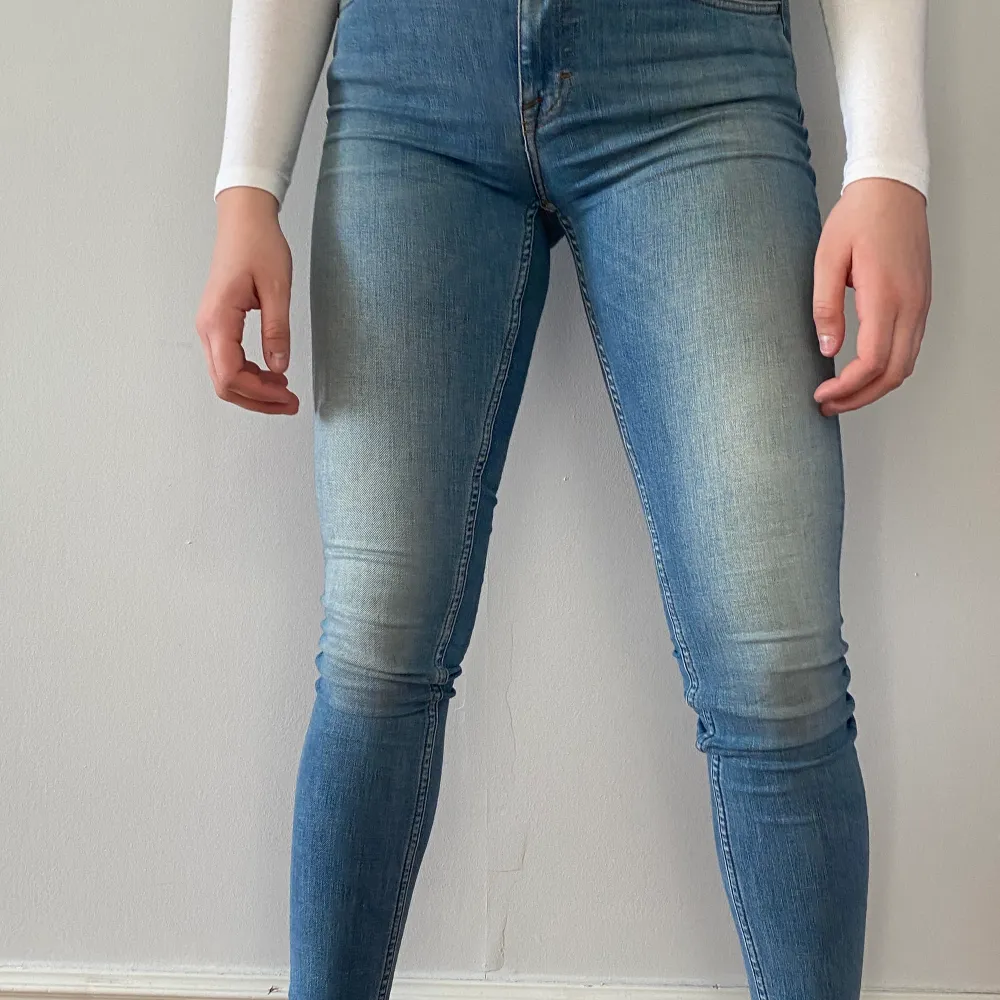 Jeans i bra skick från tiger of Sweden. W28 L32. Jeans & Byxor.