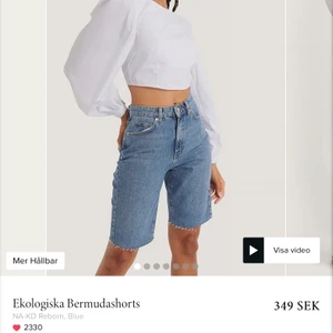 Bermudashorts - Säljer ett par helt oanvända shorts med lappar kvar. Jättefina 🤍 