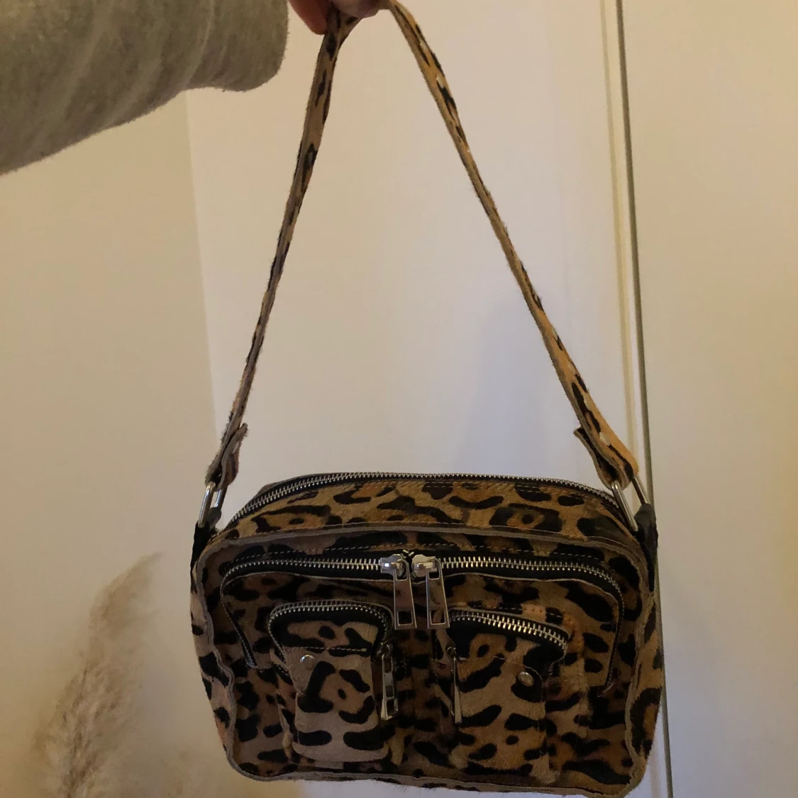 Nunoo väska leopard - 90