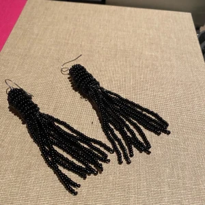 Smycken  - Finns i andra färger