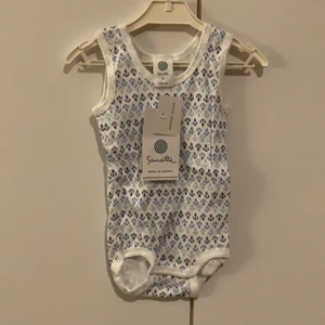 Body - Body i linnemodell från ekologiska Sanetta 