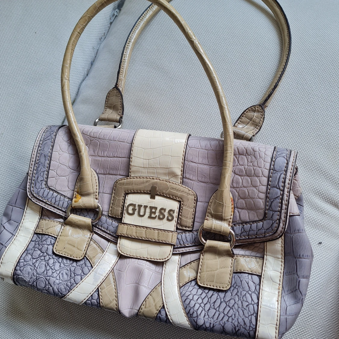 Guess väska - 90