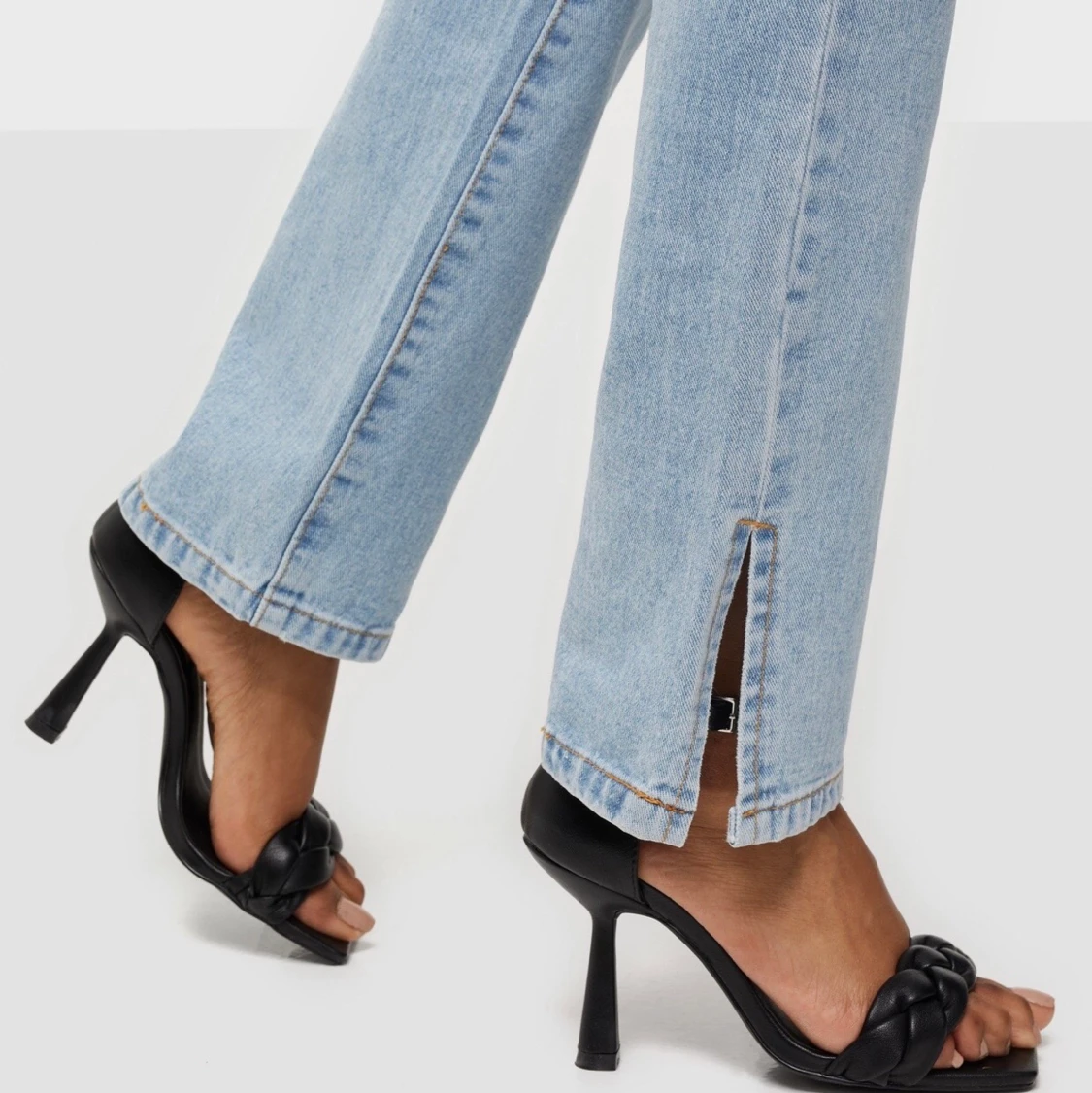 Ljusa Missguided split end jeans strl M/S - 91