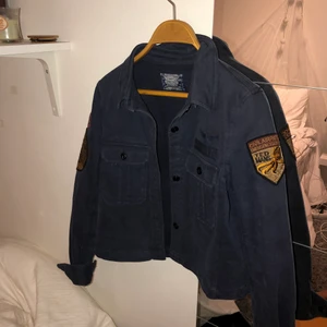 Jacka - Super snygg tunn sommar jacka.