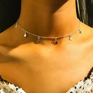 Luna star pendant  - Cute Luna star pendant. Finns i både silver och guld. Helt nya. 25cm lång. Trendigt och vintage. Kosta 35kr/st Frakt 15kr. Jag skickar bild på paketet innan jag posta. 