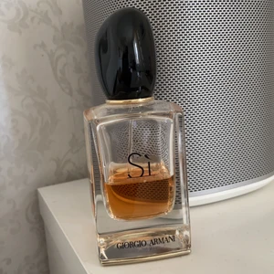 Si!! - Gillar ej doften längre. Slänger den annars så tänkte kolla om nån vill betala en liten slant för denna hehe