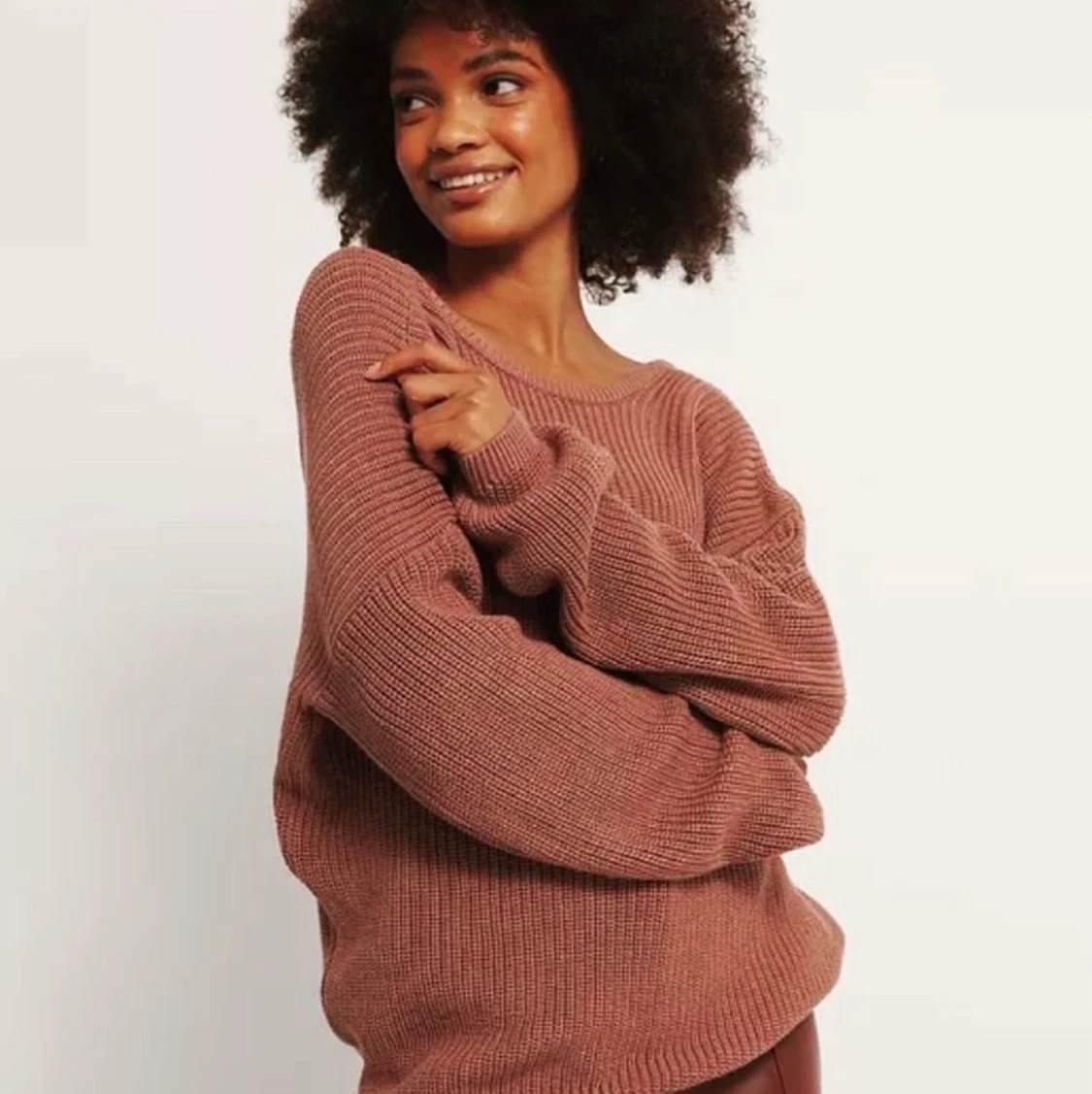 Fin rost/brun färgad stickad tröja  - 90