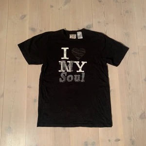 Vintage I Love newyork T-shirt - Storlek M, skick 8/10 inga fel trycket är crackat på förhand!