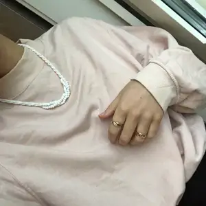 Fin rosa tröja, jätteskön 💗