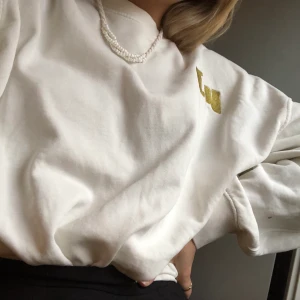 Vit tröja från Carin Wester🤍 - Jätteskön tröja från Carin Wester🤍