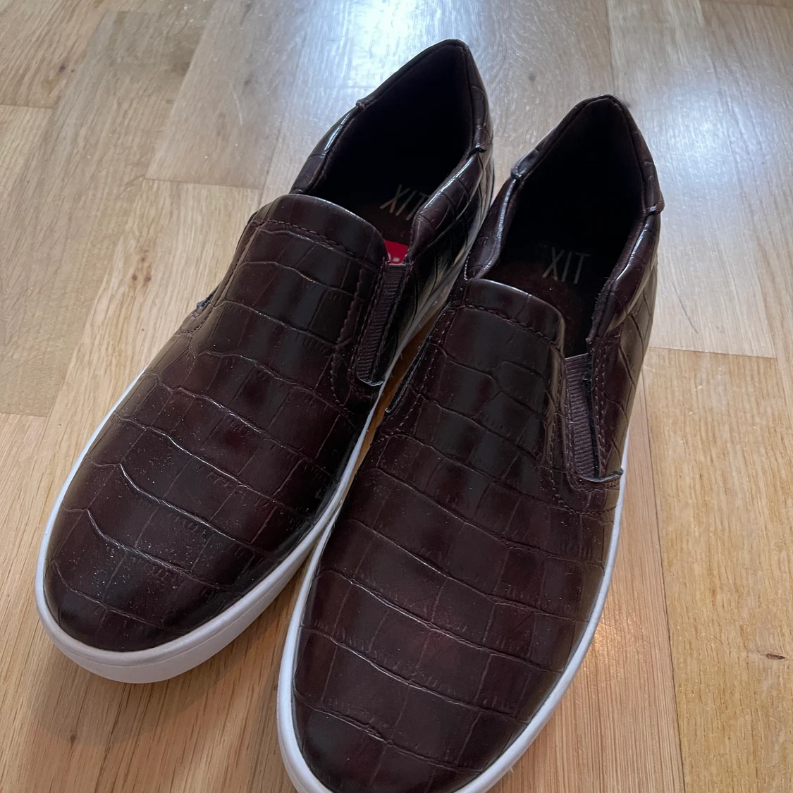 Mörkbruna läderskor - 90