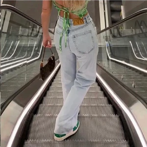 Zara jeans - Jeans från zara använda fåtal gånger🥰 storlek S