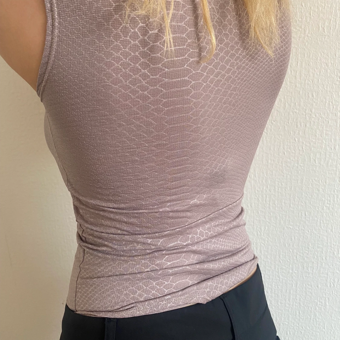 Snygg ormmönstrad topp - 90