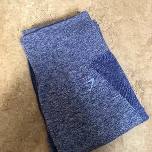 Gymshark Flex Seamless - Blåa gymshark leggings från den nyare flex kollektionen! Storlek XS, lite stretchig. Flera träningskläder på min profil <3