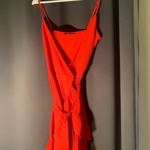 Klänning från Ginatricot - Använd Max 1 gång, stl 34 