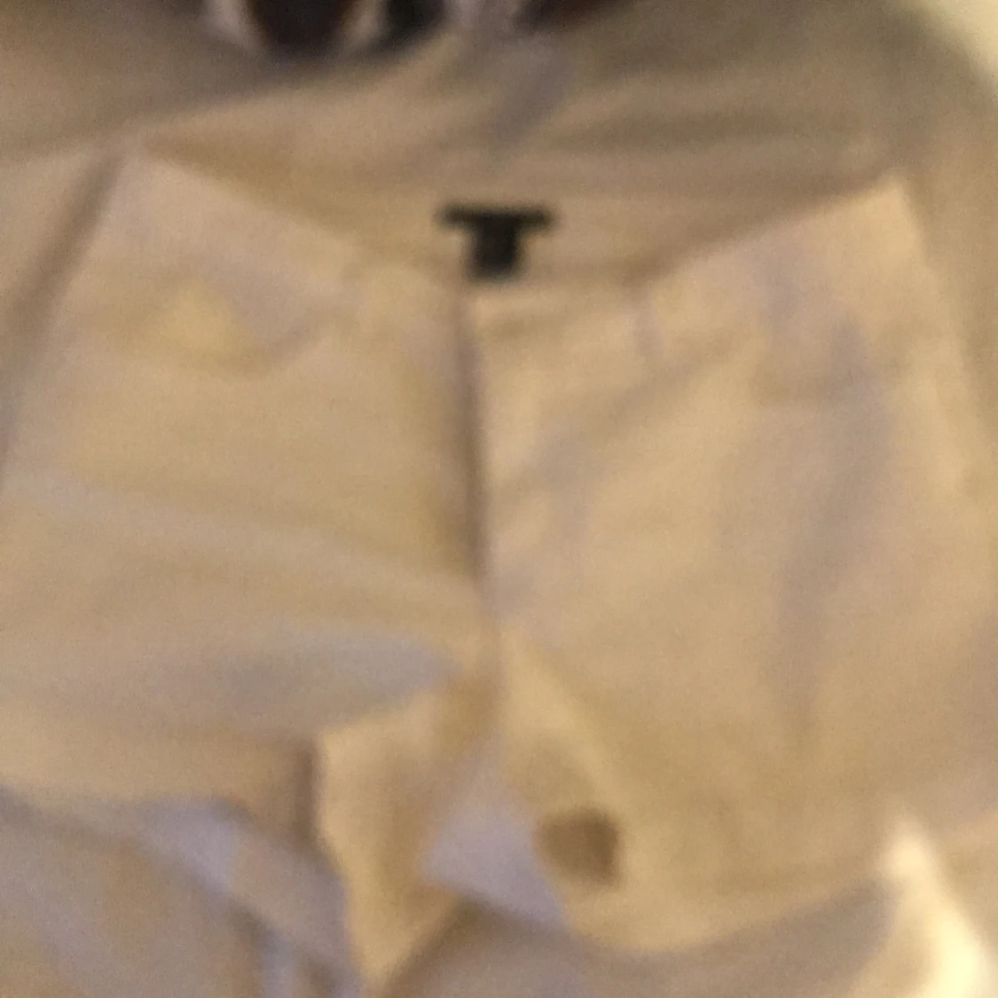 Vita lågmidjade shorts  - 90