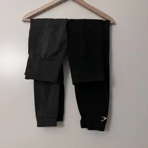 2 par tights från gymshark, 150:-/st eller båda för 250:-. Svart och mörkgrå 
