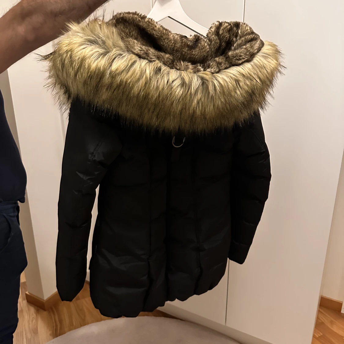 Hollies Jacka nyskick  - 91