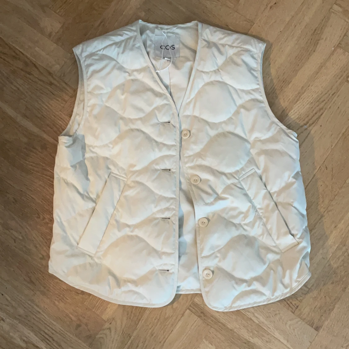 Quiltad väst cos - 90