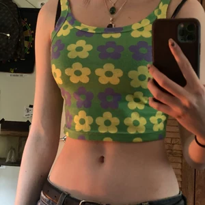 linne - Säljer detta gulliga linne som jag köpte second hand