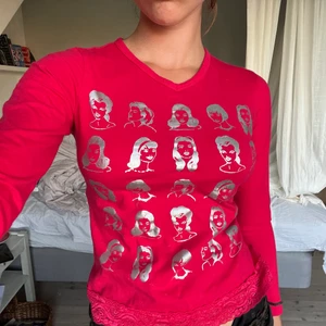 Tröja - Fin tröja- 45kr för frakt