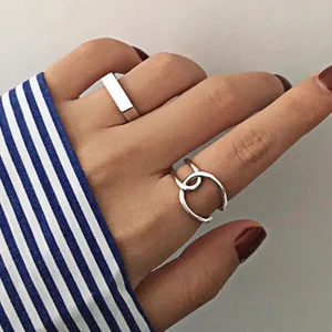 Unika Silverringar 🤍 - Hejjj jag säljer dessa unika silverringar för 95kr var 💕💕  Kontakta ifall ni är intresserade! 💗  Olika sorter • Silver 💍 