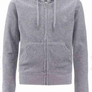 Juicy couture tröja - Säljer nu min juicy couture tröja i grey marl  då jag inte änvänder den!🥰  Änvänd ca 3 gånger och är i nyskick!💗