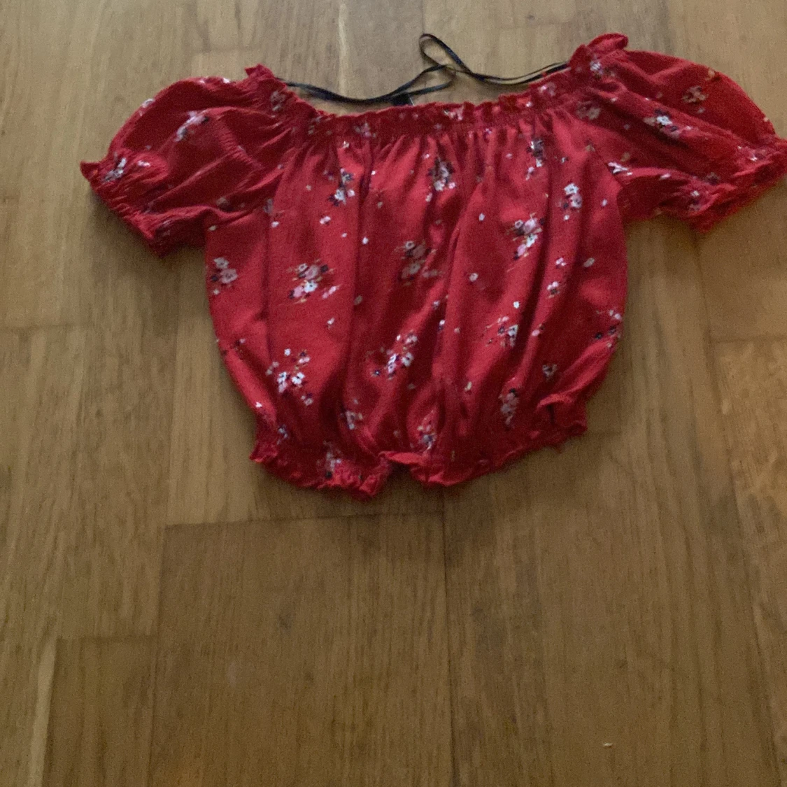 Croppad tröja från H&M devided