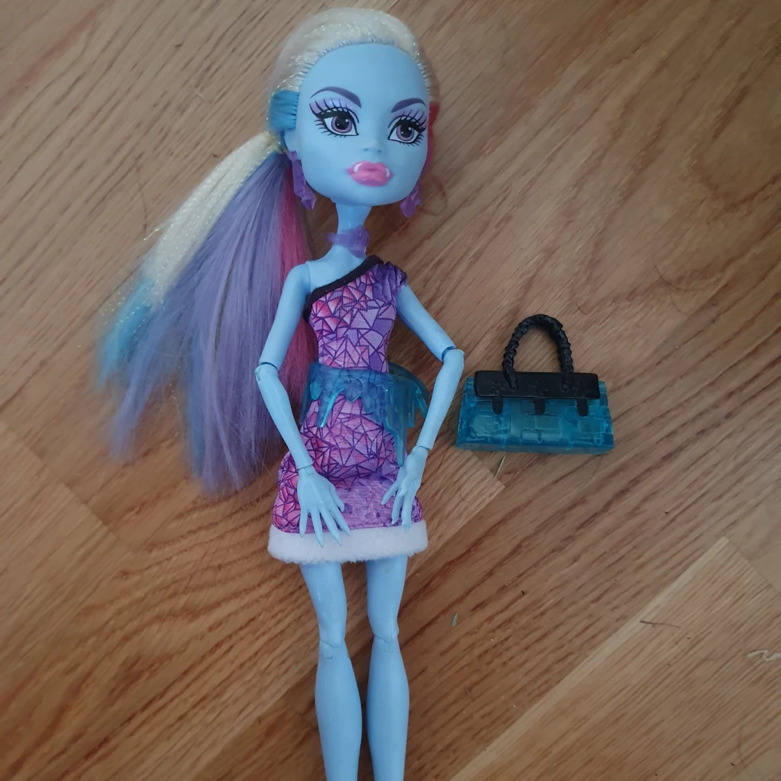 Abbey monster high scaris - 90