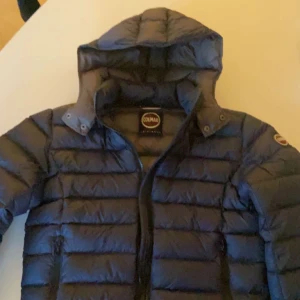 Colmar jacka - Colmar jacka i nyskick andvänd Max 5 gånger köpt för 5500kr kvitto finns.