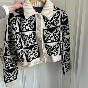 Jättemysig tröja - Supermysig kofta använd endast ett fåtal ggr!! 