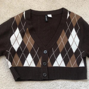 Kofta  - Brun kofta i mycket bra skick