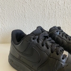 Airforce 1 sneakers - Bra skick! 
