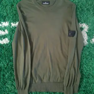 Army green stone Island shadowproject sweatshirt begagnad Cond 9/10 XL