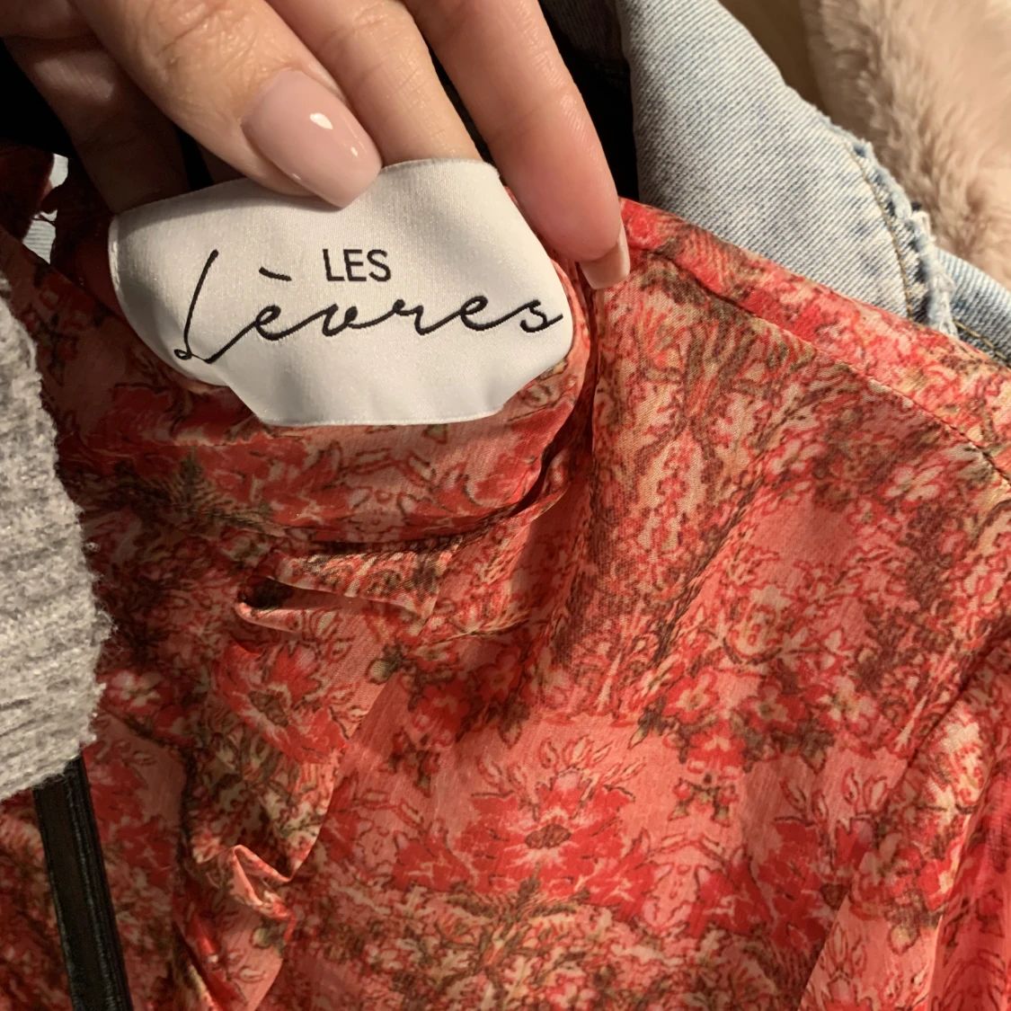 Vacker klänning  - 90