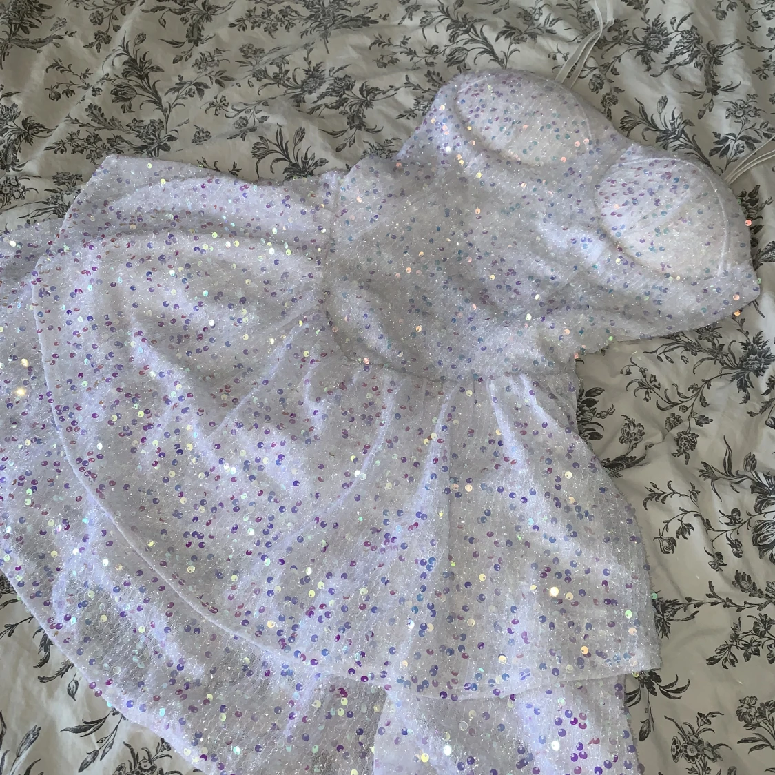 Klänning med paljetter  - 90