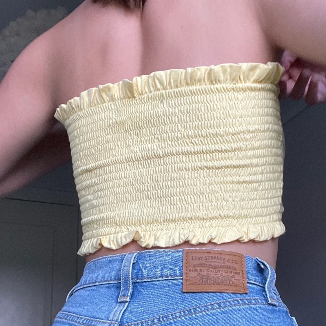 Gul topp från BikBok  - 90