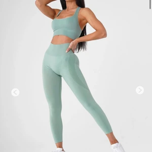 Nvgtn tights - Säljer mina sage gröna tights från nvgtn då de inte kommer till användning. De är i perfekt skick då de inte är använda så många gånger. Kan skicka fler bilder om det önskas! Köpta för 605kr + frakt 