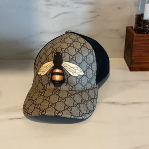 Gucci  - Keps till salu 1000 kr äkta ! 