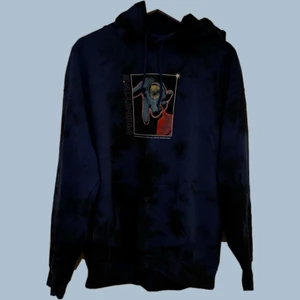 Hoodie - Flerfärgad hoodie fraktar alltid via postnord 💙