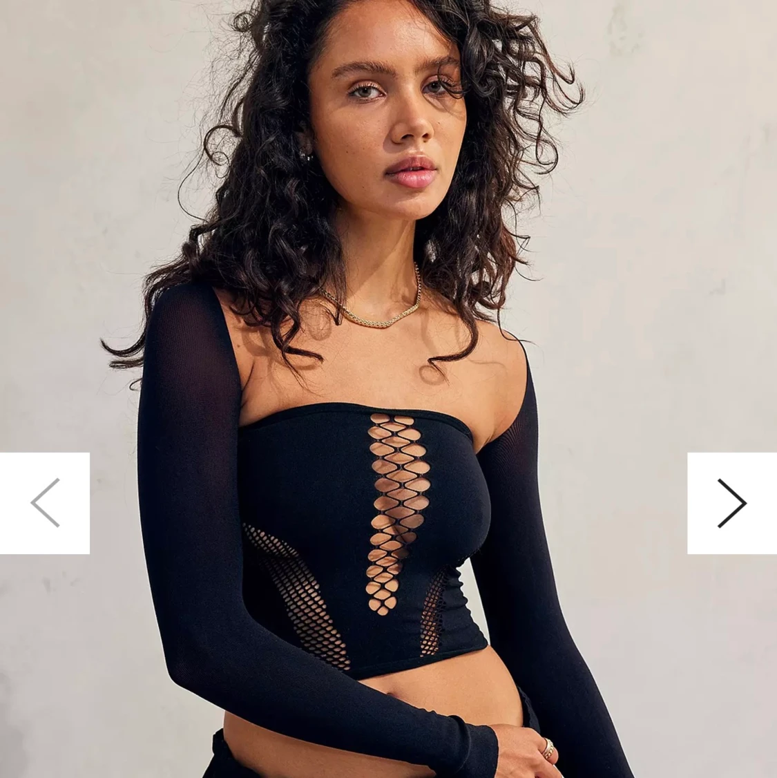 NiiHai cut-out top