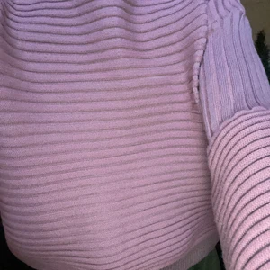 En tröja - En helt ny tröja har använt den bara en gång