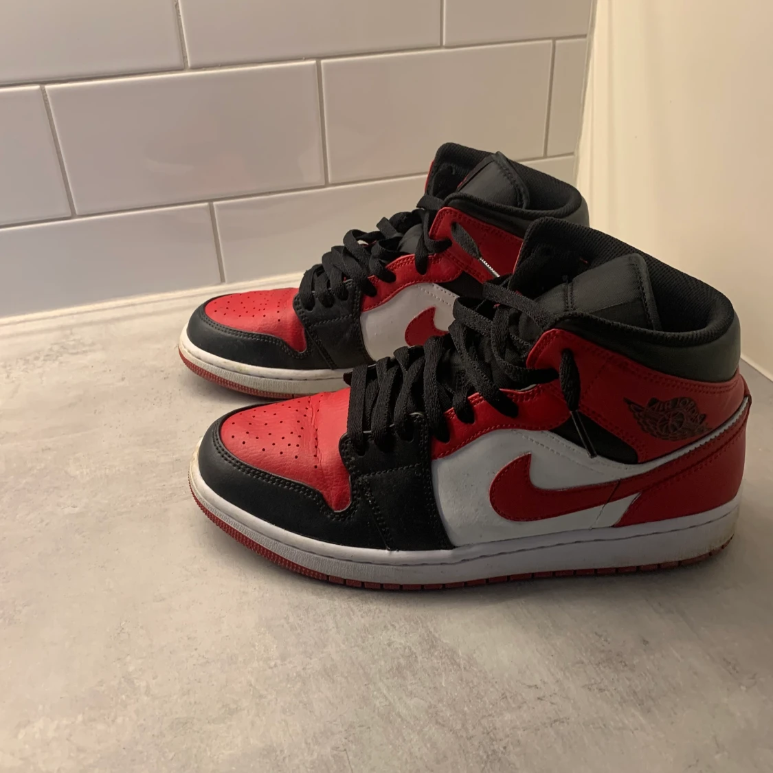 Jordan 1 mid 