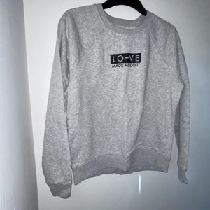 Kläder - 🤎 Collegetröja 🤎