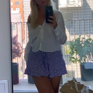 Lila zara kjol - Superfin lila kjol från zara, använd några gånger men i bra skick