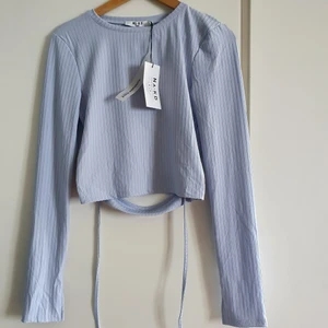 Ribbad topped öppen rygg - Ny, blå, hållbar, ribbad, öppen rygg, fin