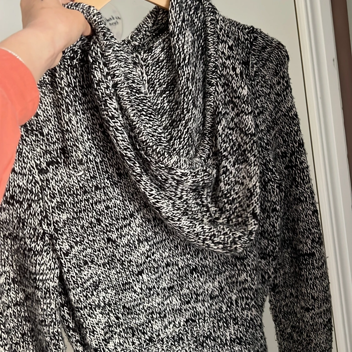 Stickad lång tröja  - 90